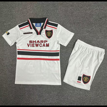 Load image into Gallery viewer, Man Utd 98-99 Away Kit - Kids
